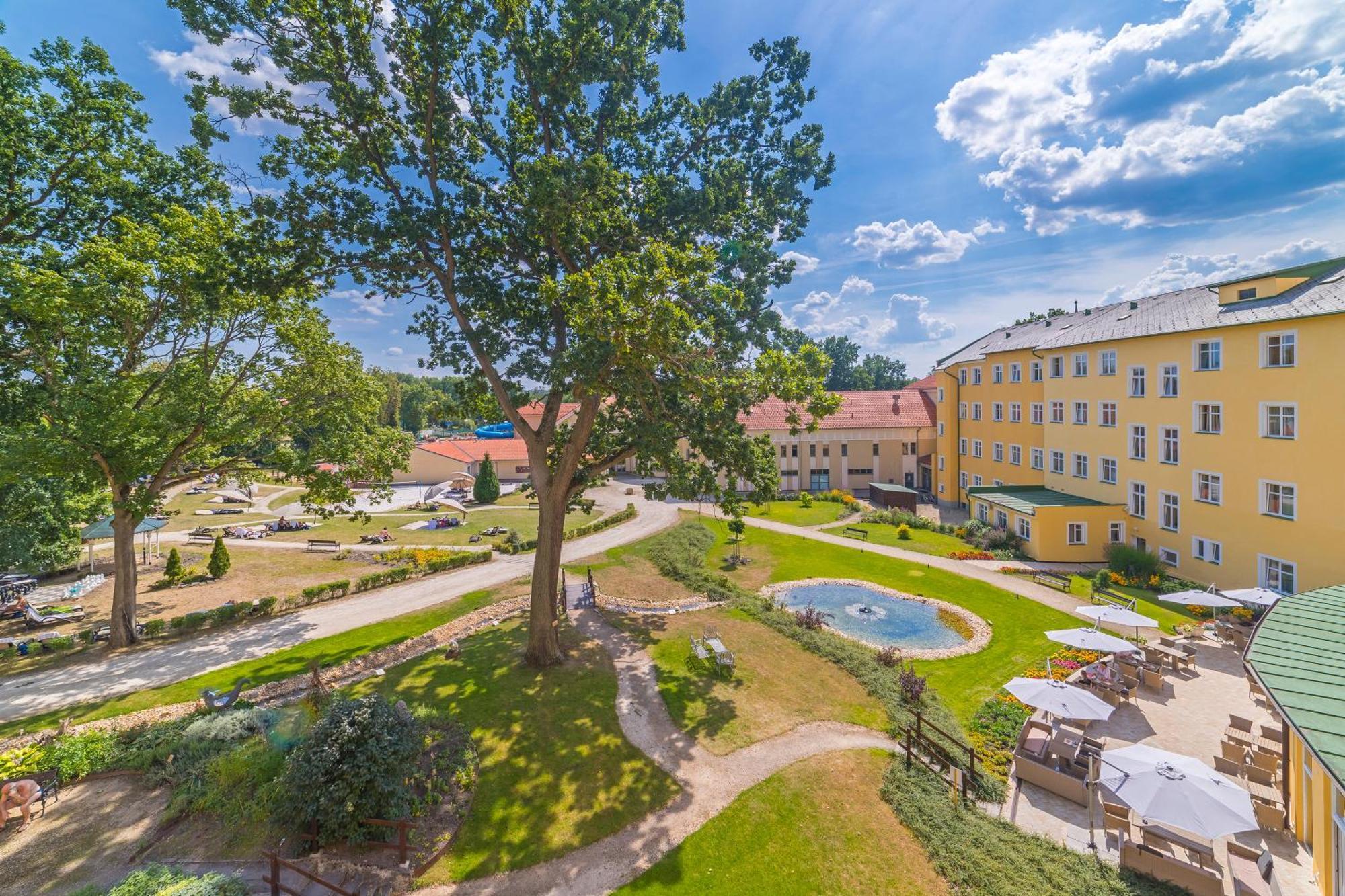 Spa Resort Pawlik-Aquaforum Františkovy Lázně المظهر الخارجي الصورة
