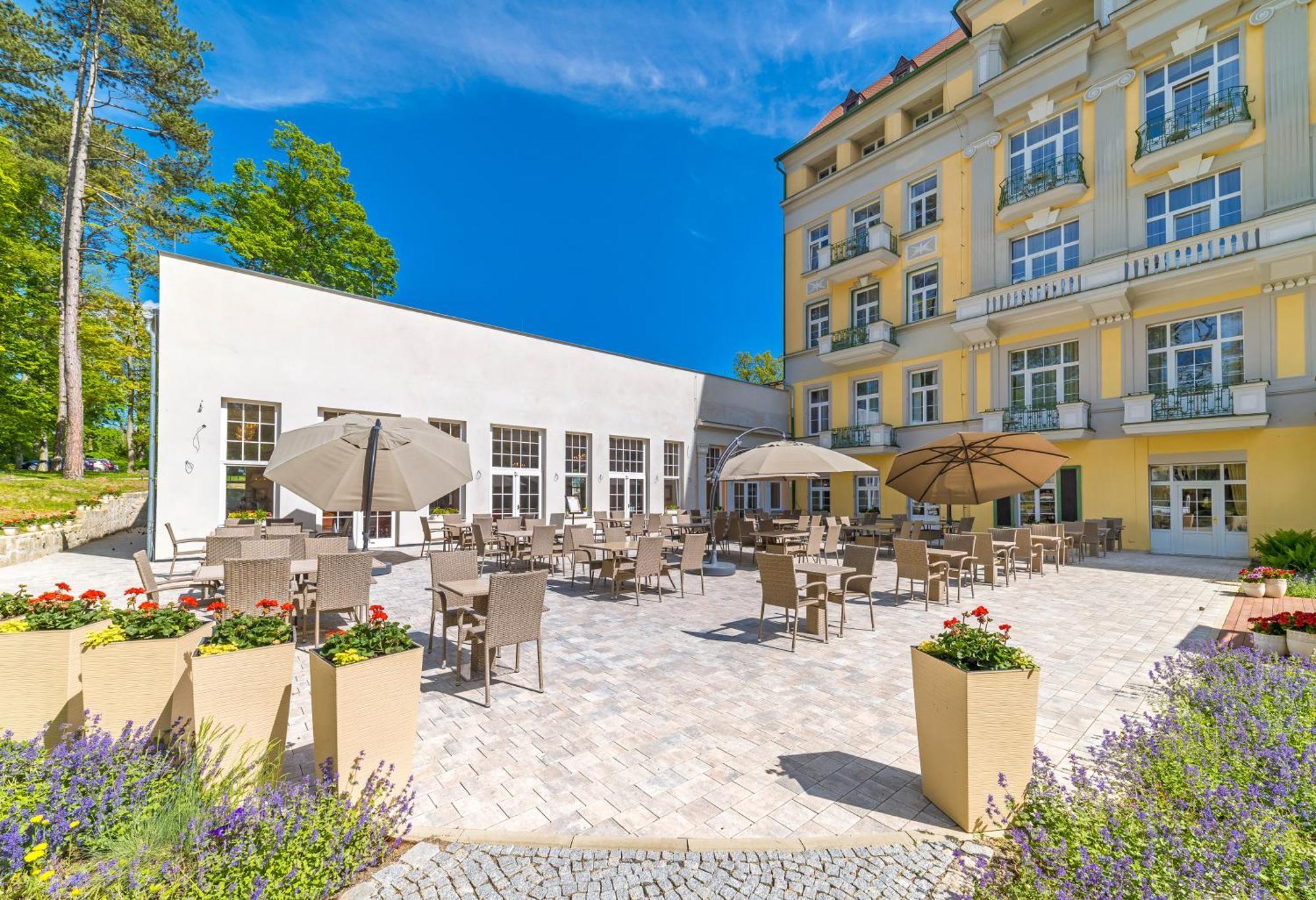Spa Resort Pawlik-Aquaforum Františkovy Lázně المظهر الخارجي الصورة
