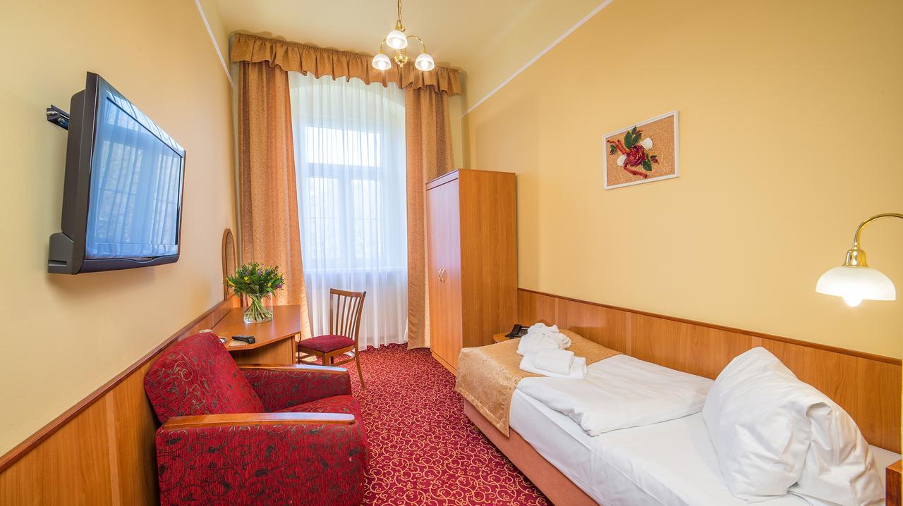 Spa Resort Pawlik-Aquaforum Františkovy Lázně الغرفة الصورة